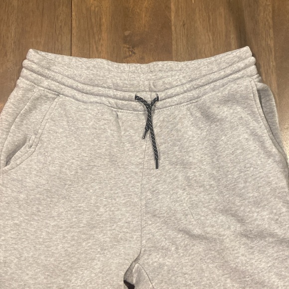 SP Essentials gray sweat pant joggers - Picture 3 of 7